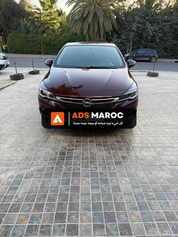 Opel Astra Diesel Automatique 2019 à Marrakech