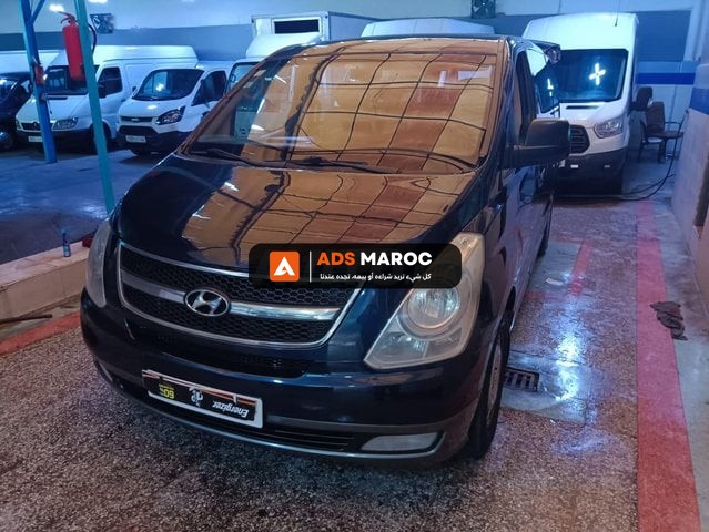 Hyundai H1 9 Places