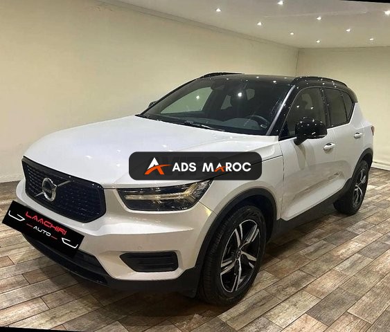 1ÈRE MAIN VOLVO XC40 T3 150CH