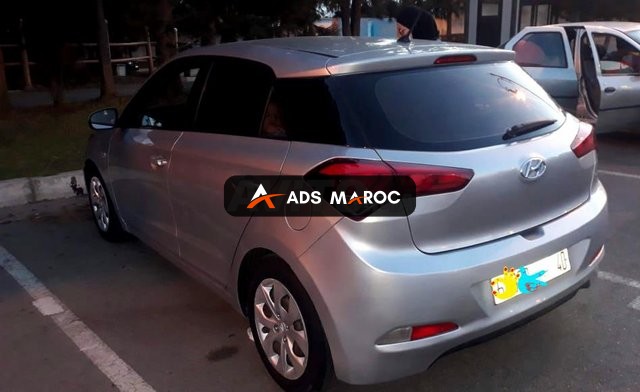 Hyundai i 20 Essence Manuelle 2018 à Tanger