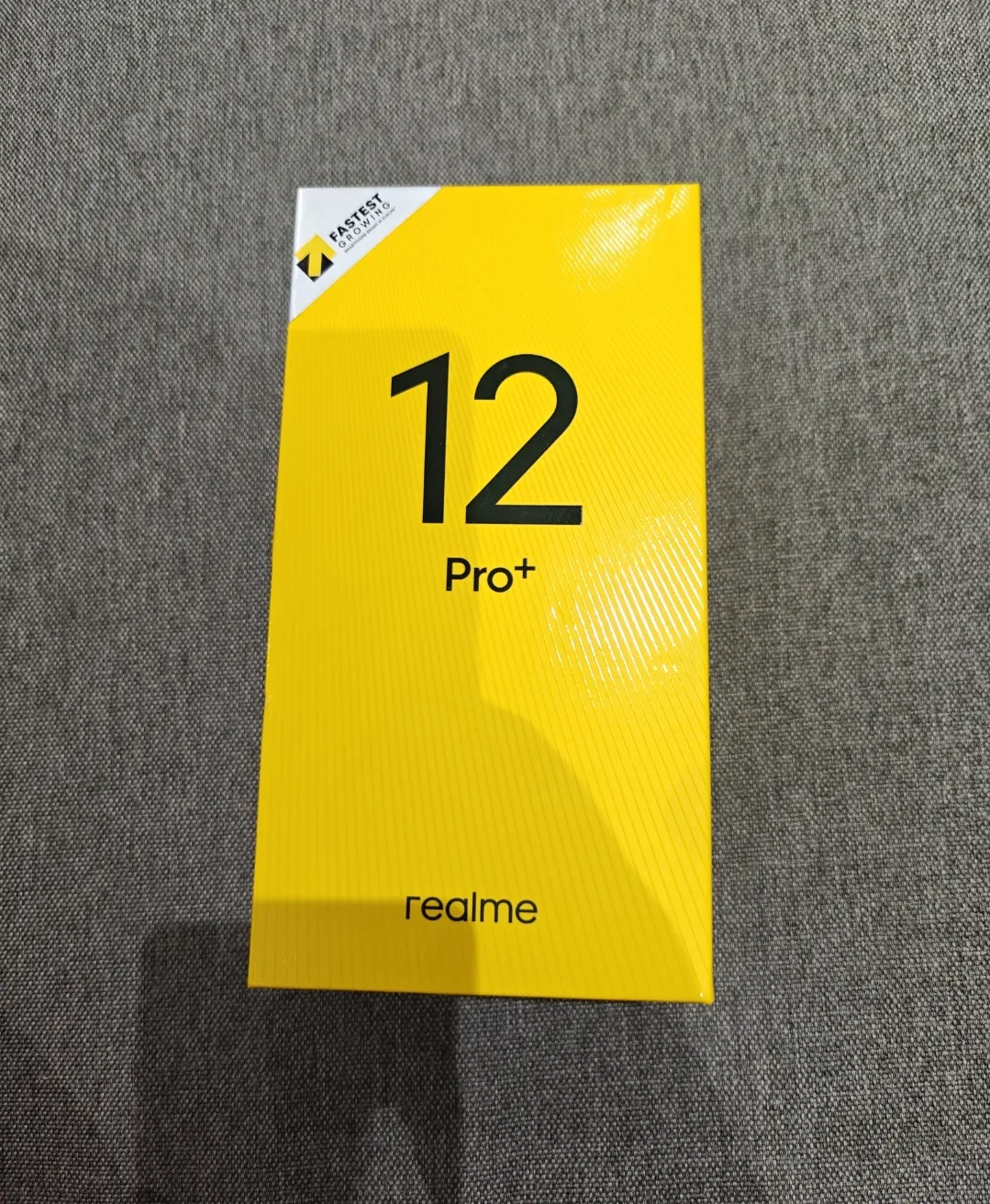 REALME 12 PRO PLUS COMME NEUF