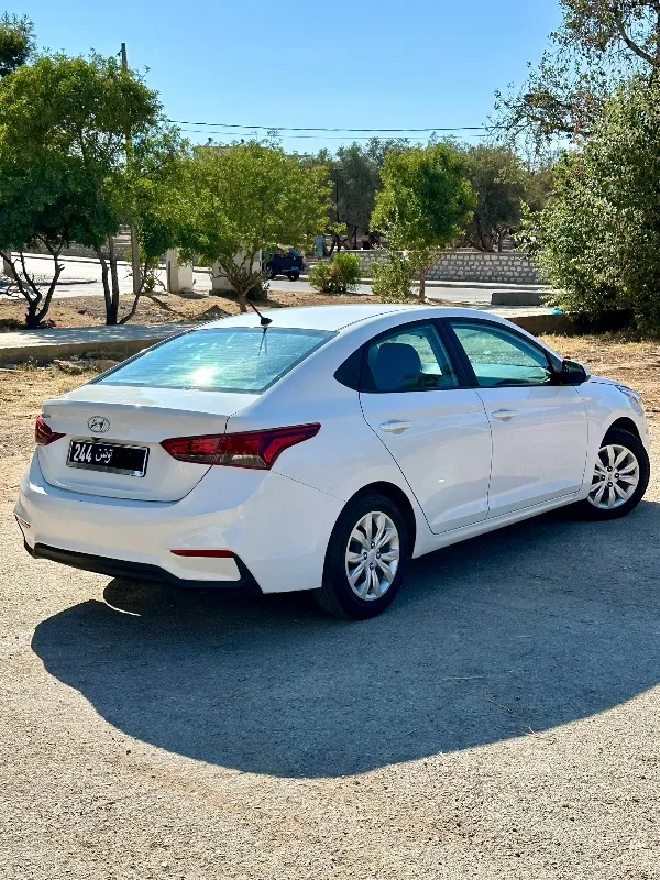 Hyundai ACCENT Essence 2020