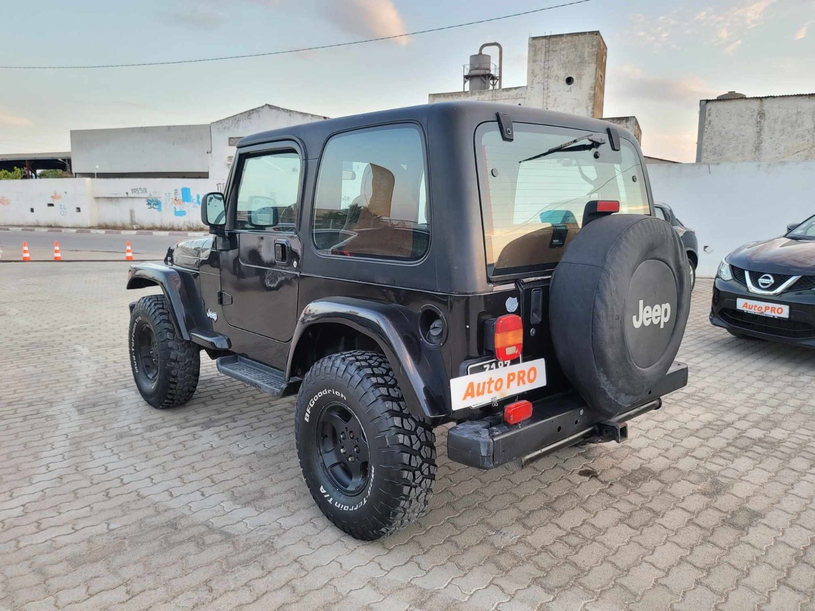 Jeep Wrangler Sahara