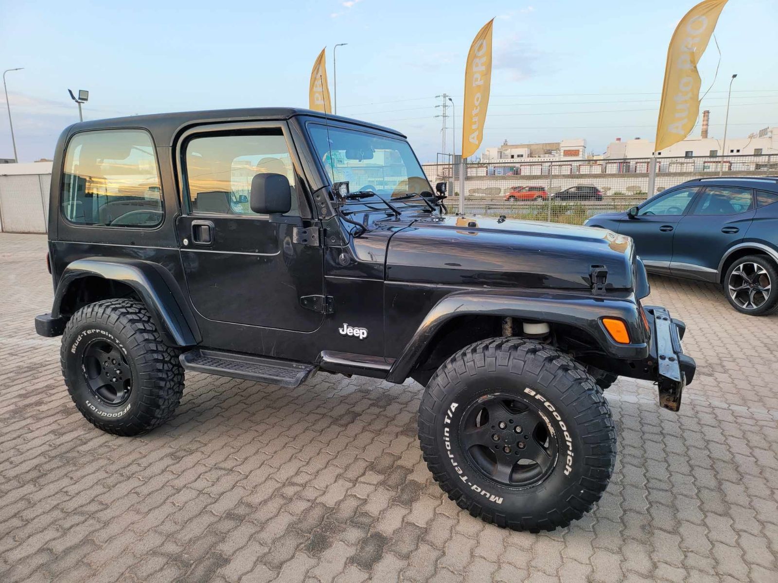 Jeep Wrangler Sahara