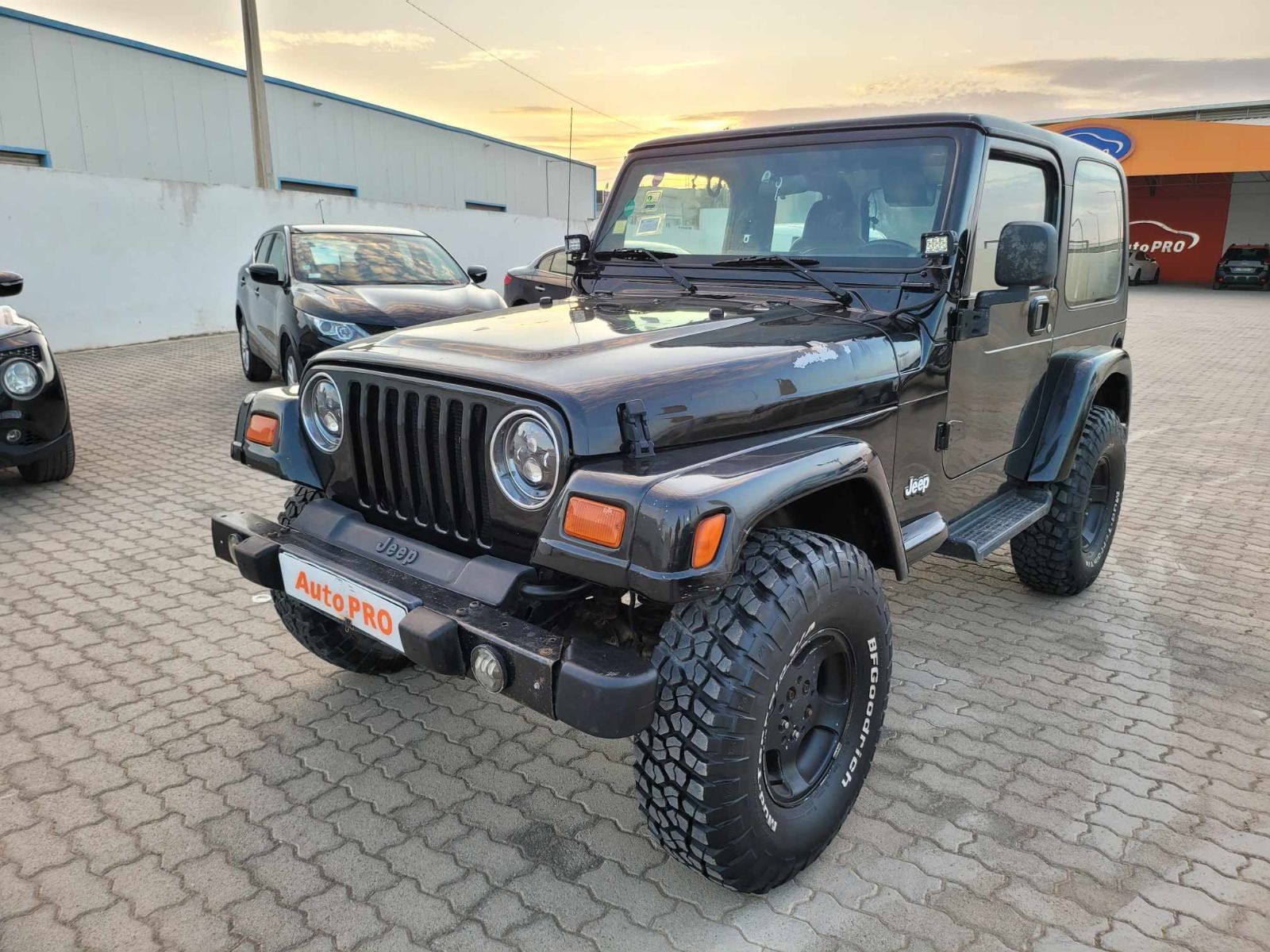 Jeep Wrangler Sahara