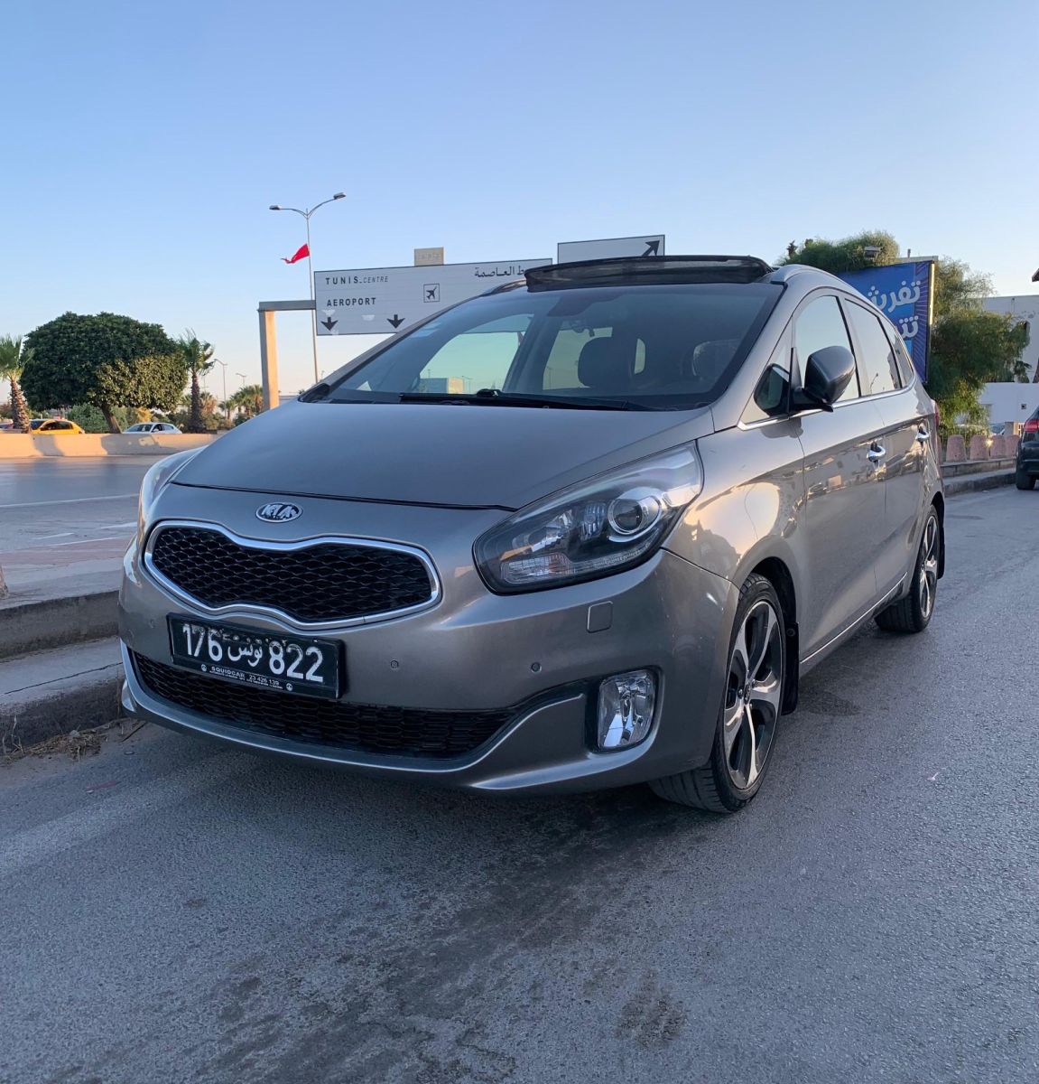 KIA Carens 