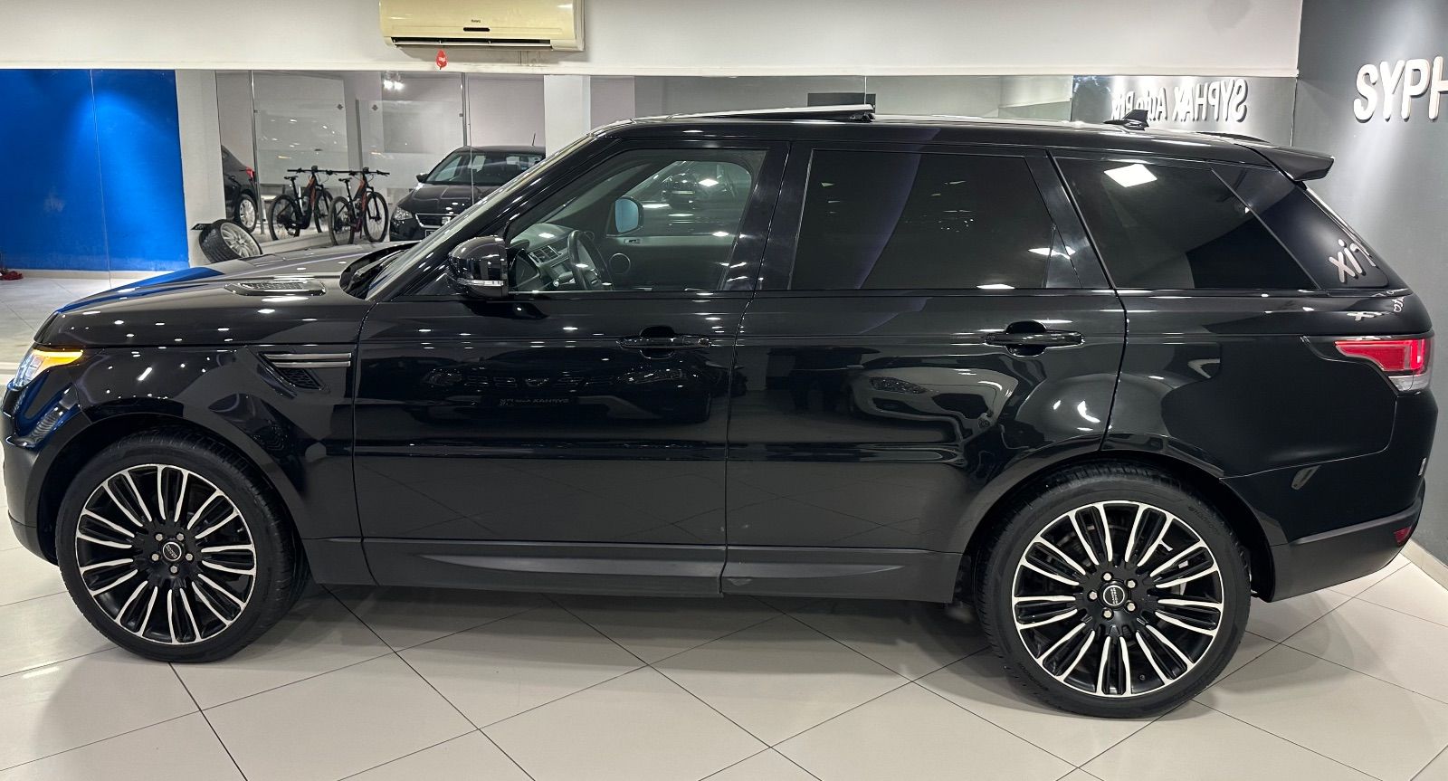 Land Rover Range Rover Sport 