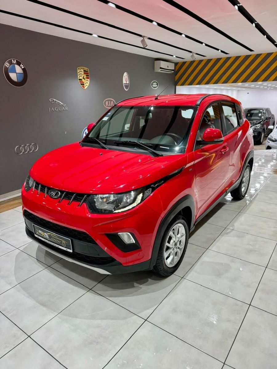 Mahindra KUV 100 K6+