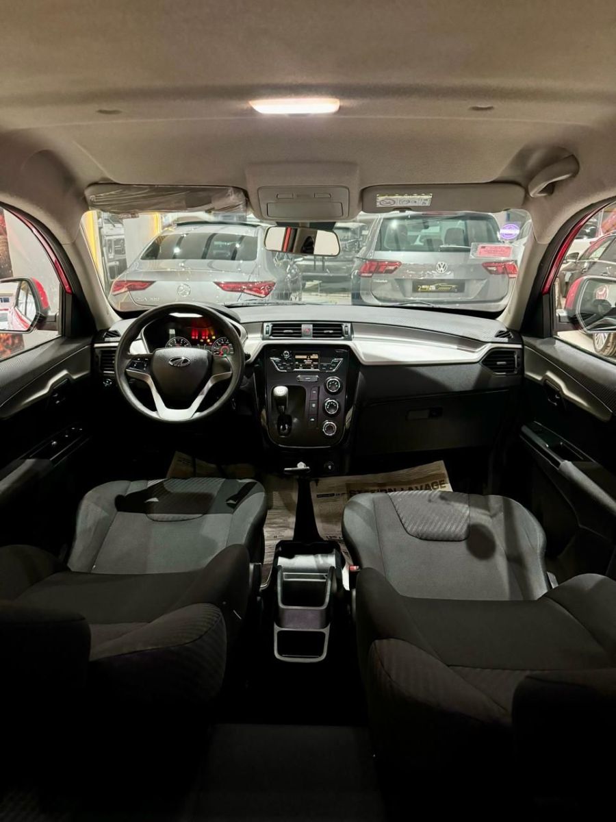 Mahindra KUV 100 K6+