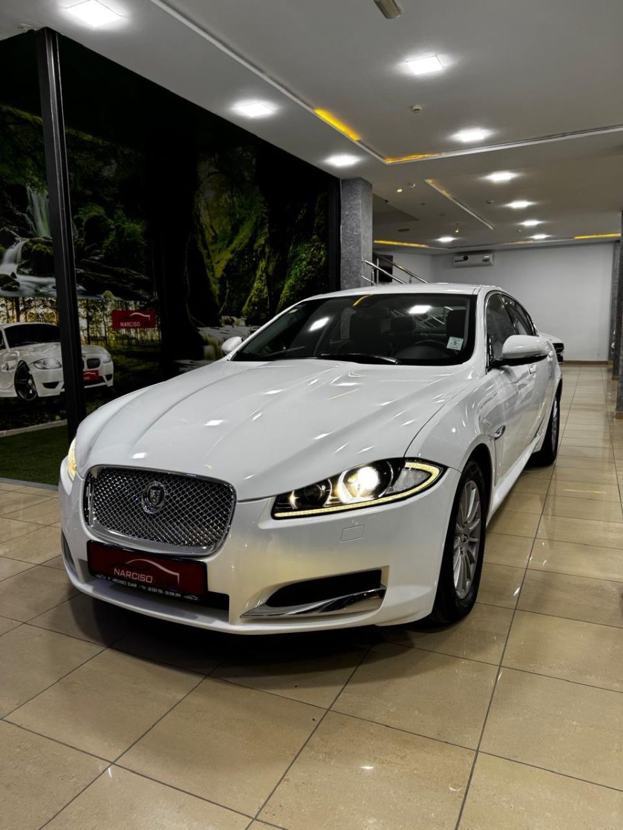 Jaguar XF R-Sport