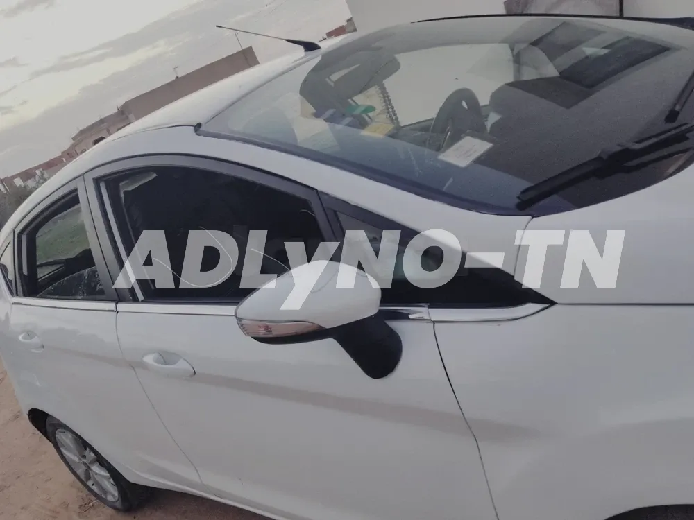 Ford fiesta titanium 20614933