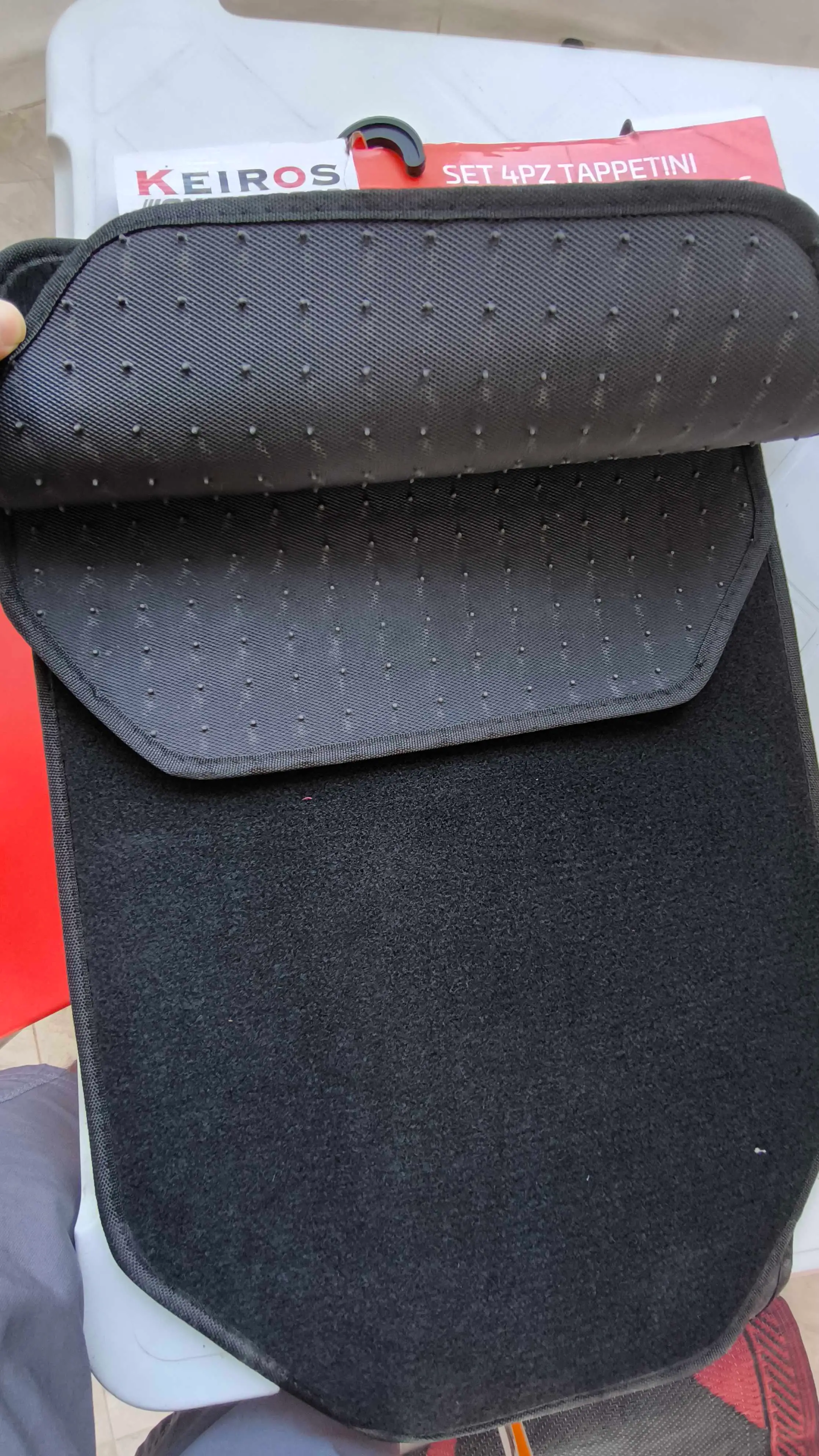  Tapis de voiture neuf 