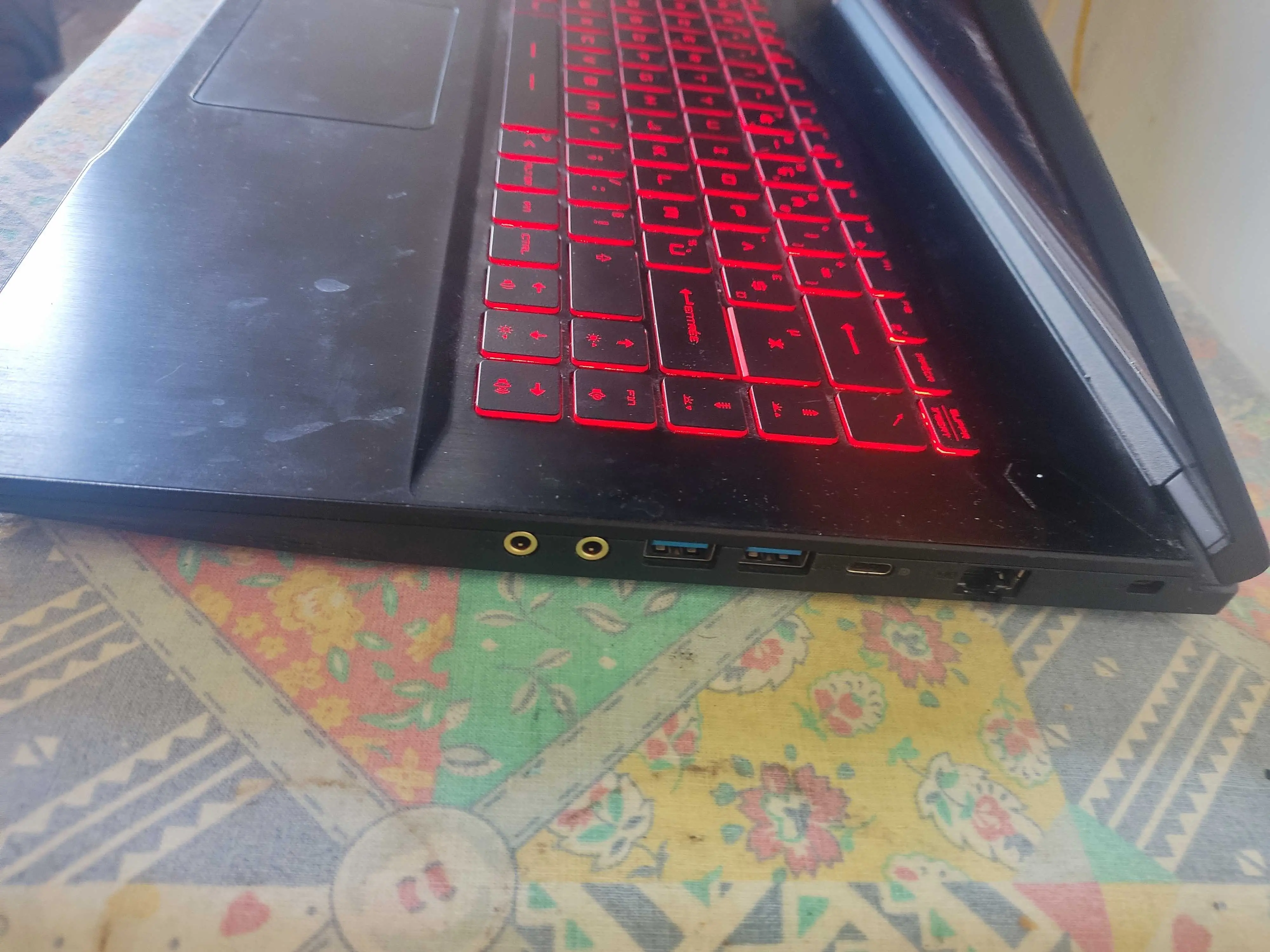  MSI GF63 thin 