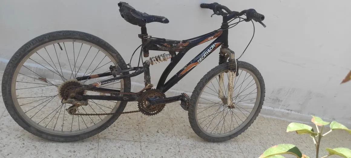  A vendre 2 VÉLO 