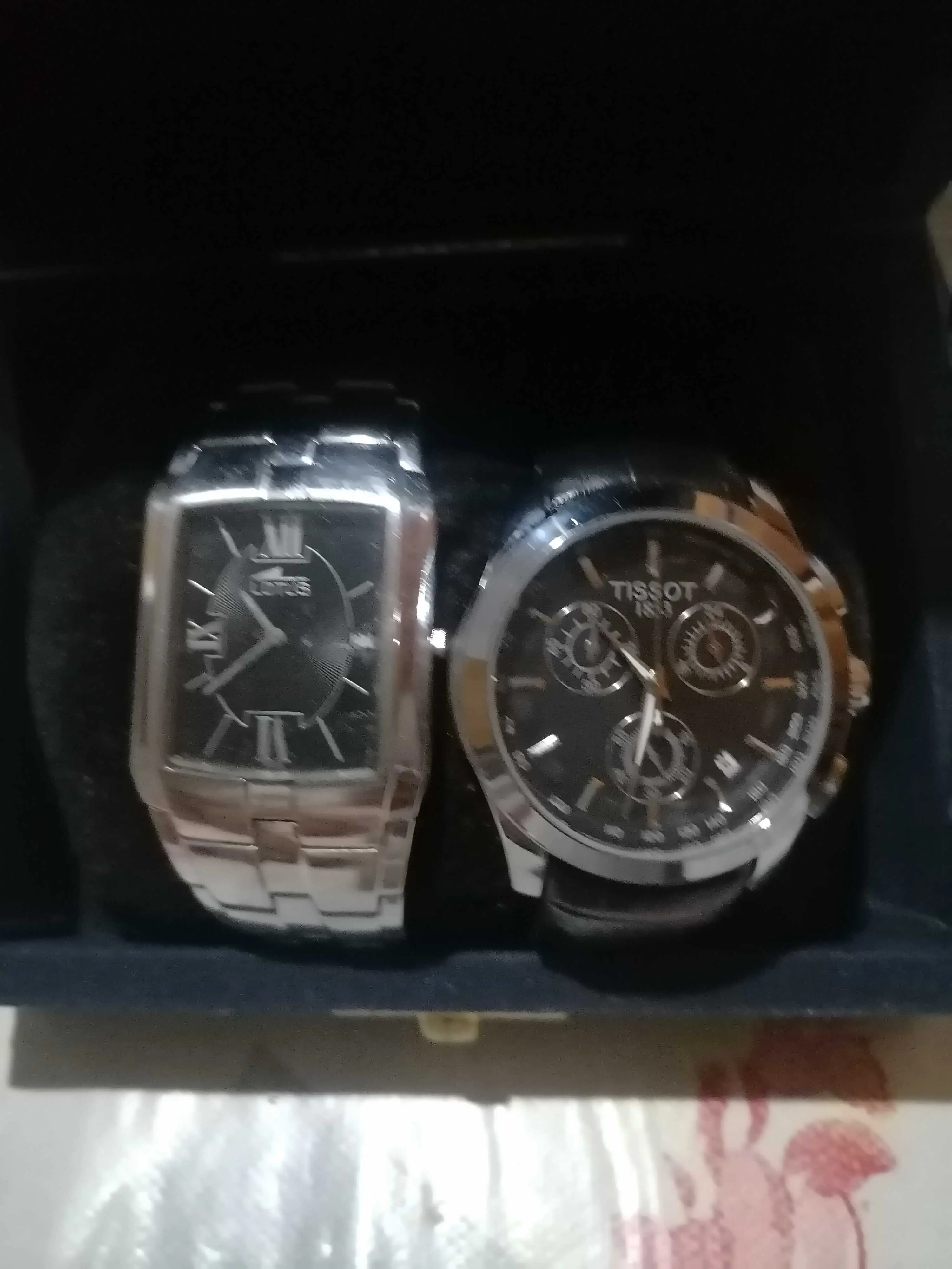  deux belle montre lotus d'origine statel stel acier inoxydable et tissot chrono cpie lun7 