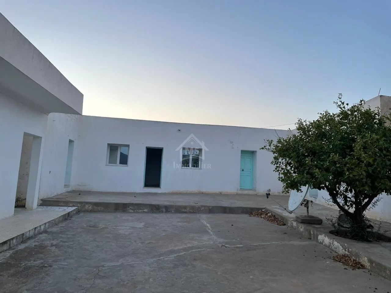 VILLA AVEC PISCINE À TEMLEL DJERBA MIDOUN ZA - RÉF V679