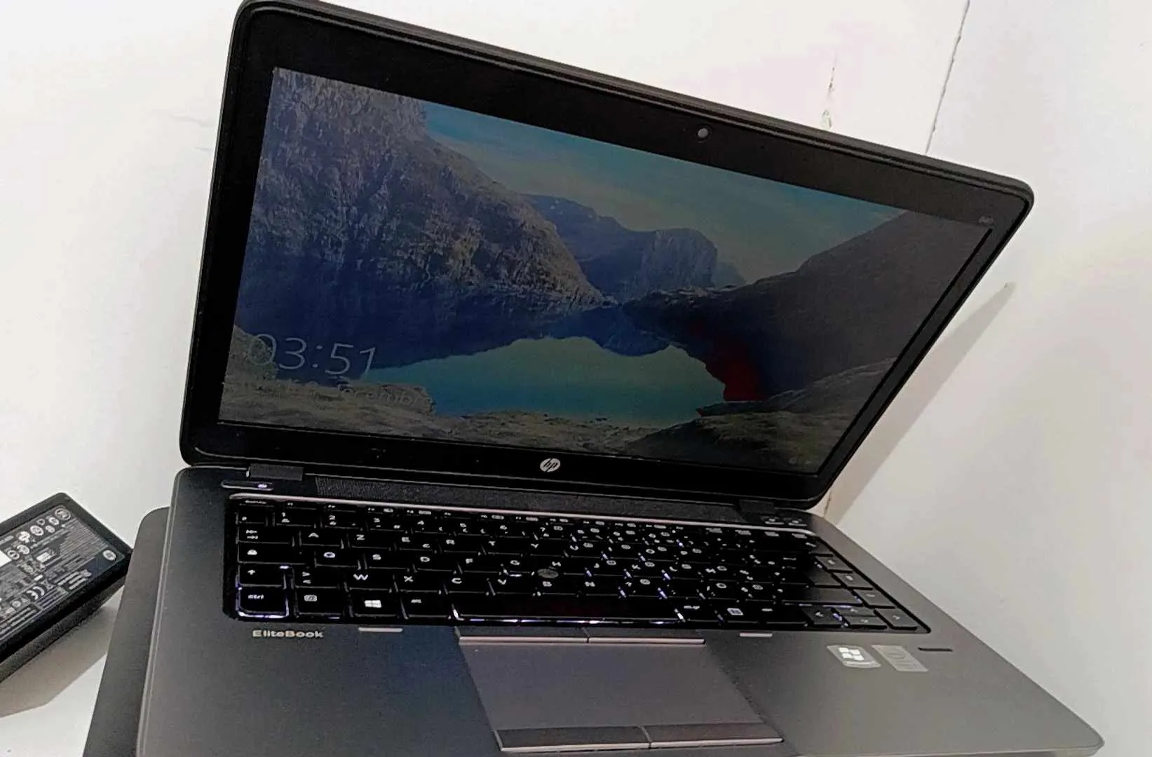  03 Pc Portable i7-8Gb a vendre 