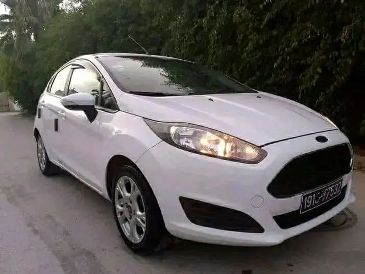  FORD FIESTA PREMIÈRE MAIN TRÈS PROPRE 