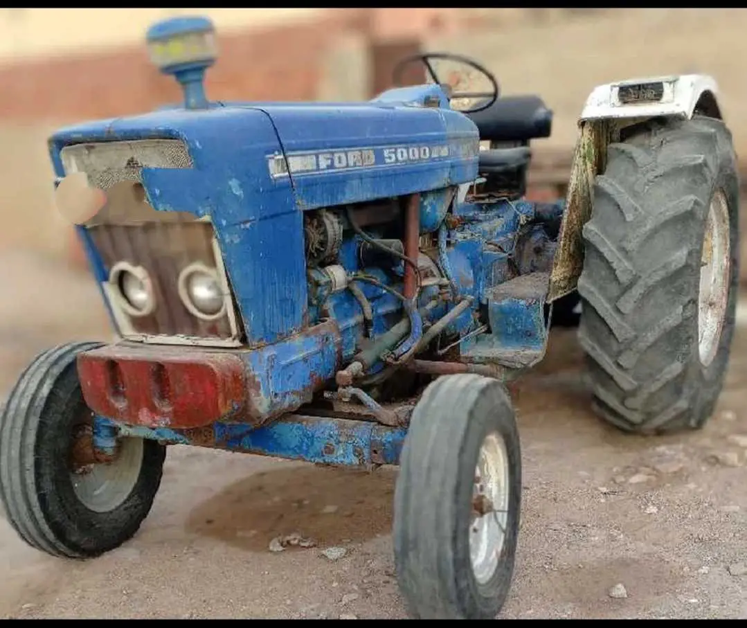  Tracteur Ford 5000 