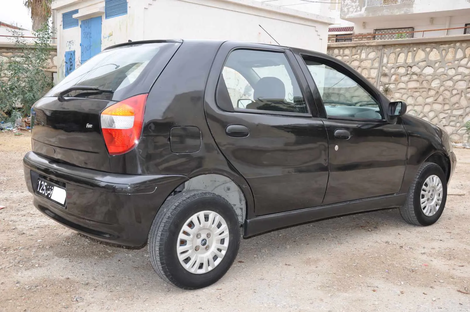  FIAT PALIO 2 Tel : 20.110.079 Prix 16.200 Dinar 