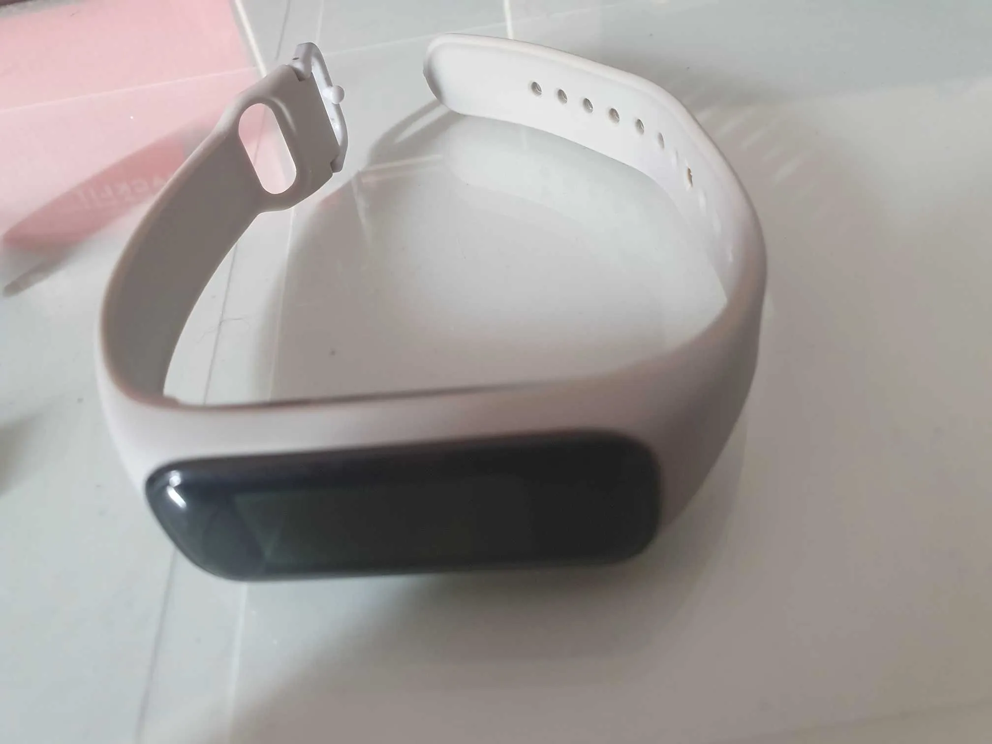  Samsung Galaxy Fit 2 en bon etat + 2eme bracelet neuf 