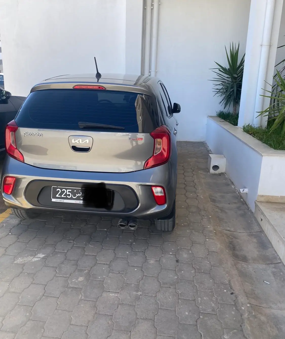  Kia Picanto 1ere main 