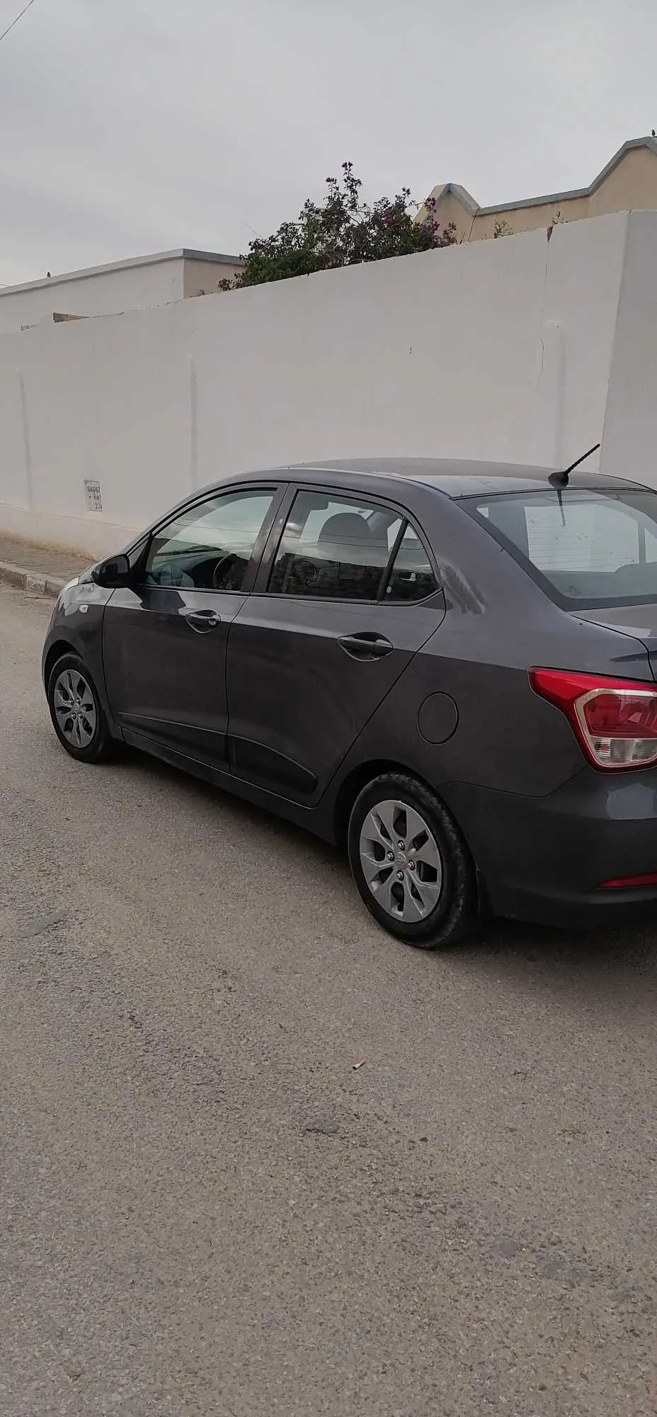  Hyundai Grand i10 Sedan 