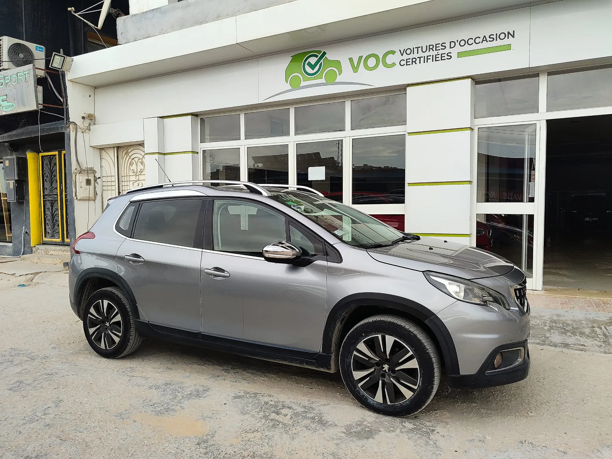  PEUGEOT 2008 ALLURE 1ERE MAIN ENTRETIEN MAISON TEL 22801802 