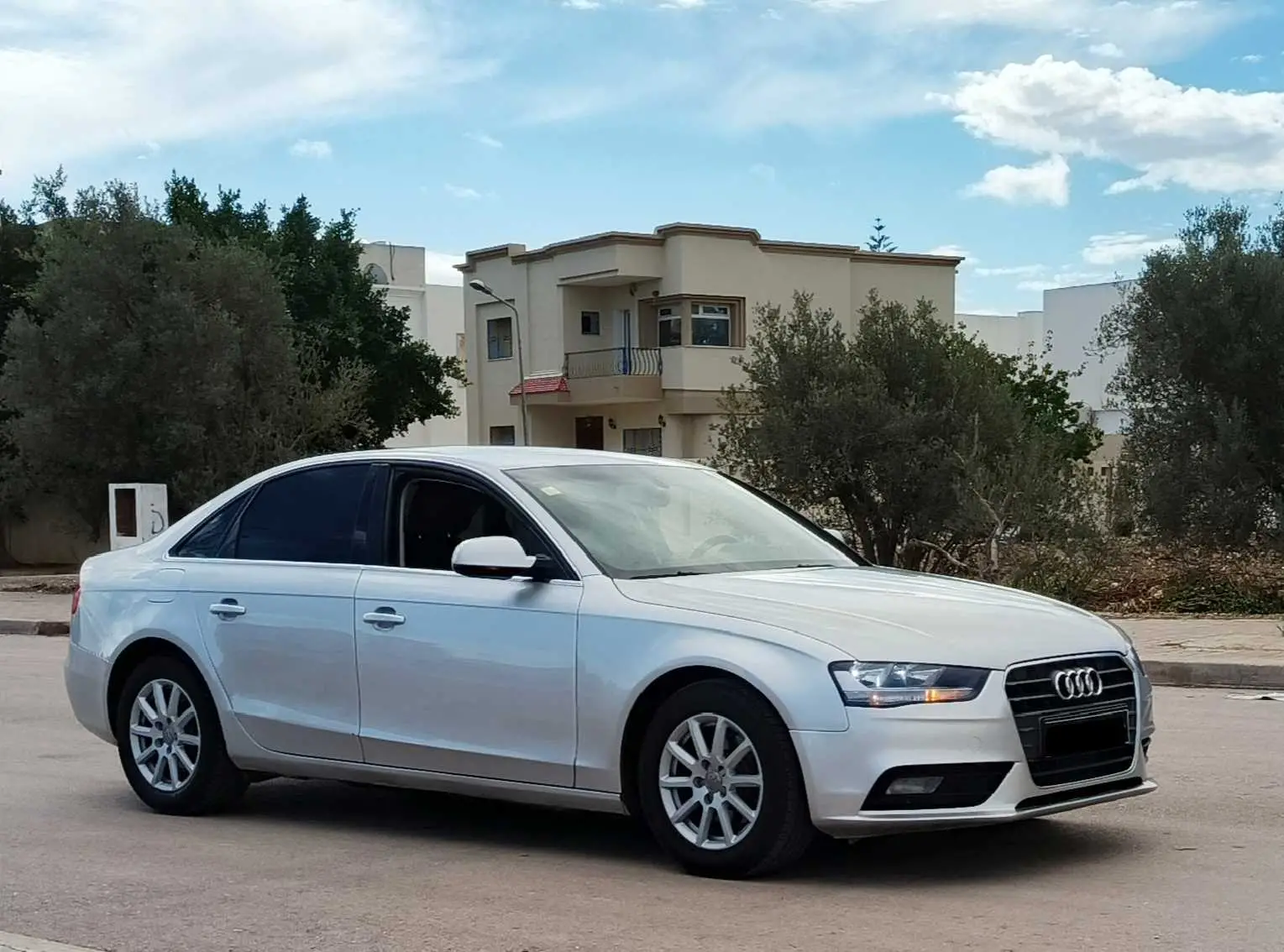  ???? Audi A4 