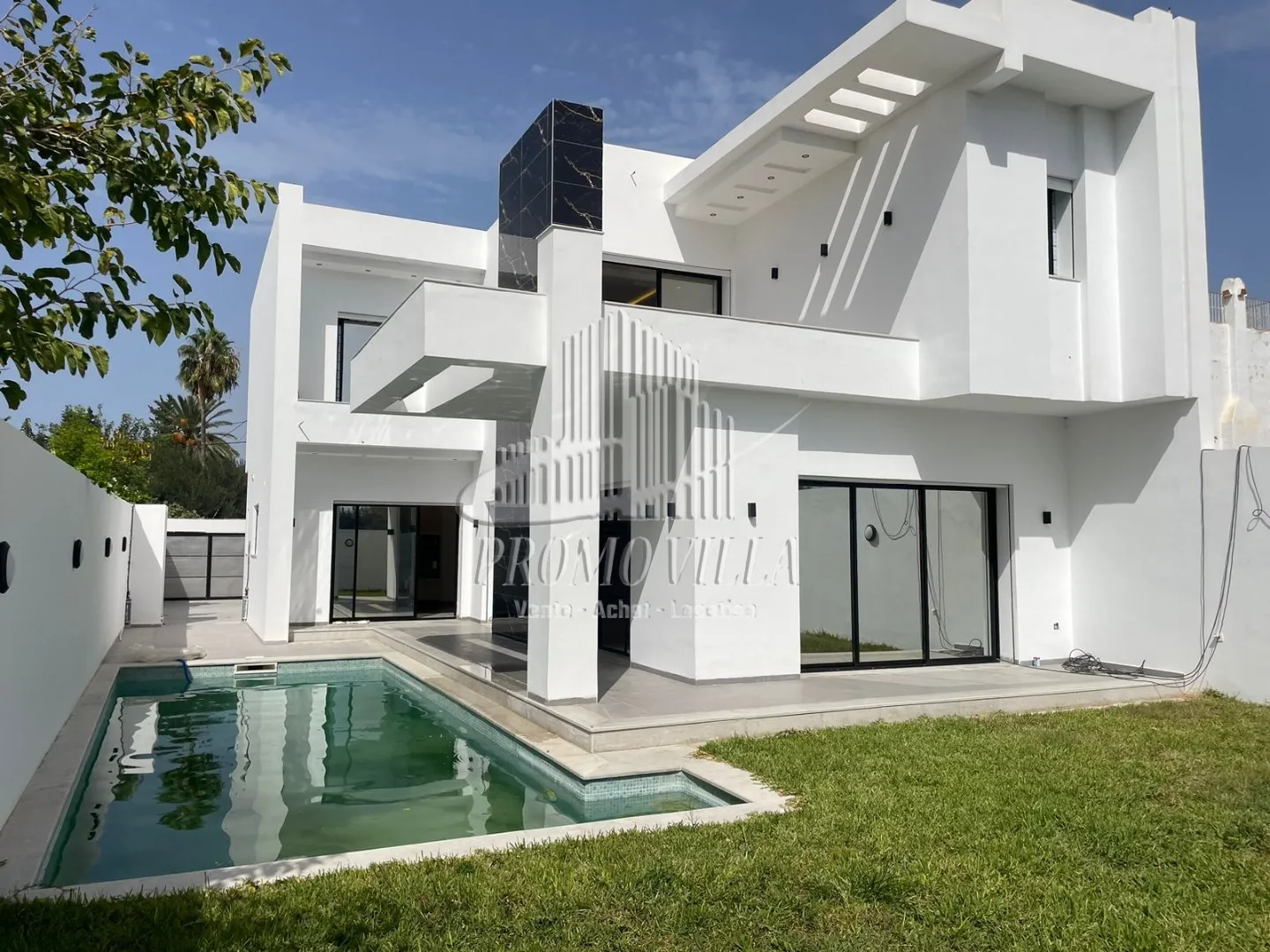  Villa de style moderne, bien située à l'entrée d'Hammamet ✨ 