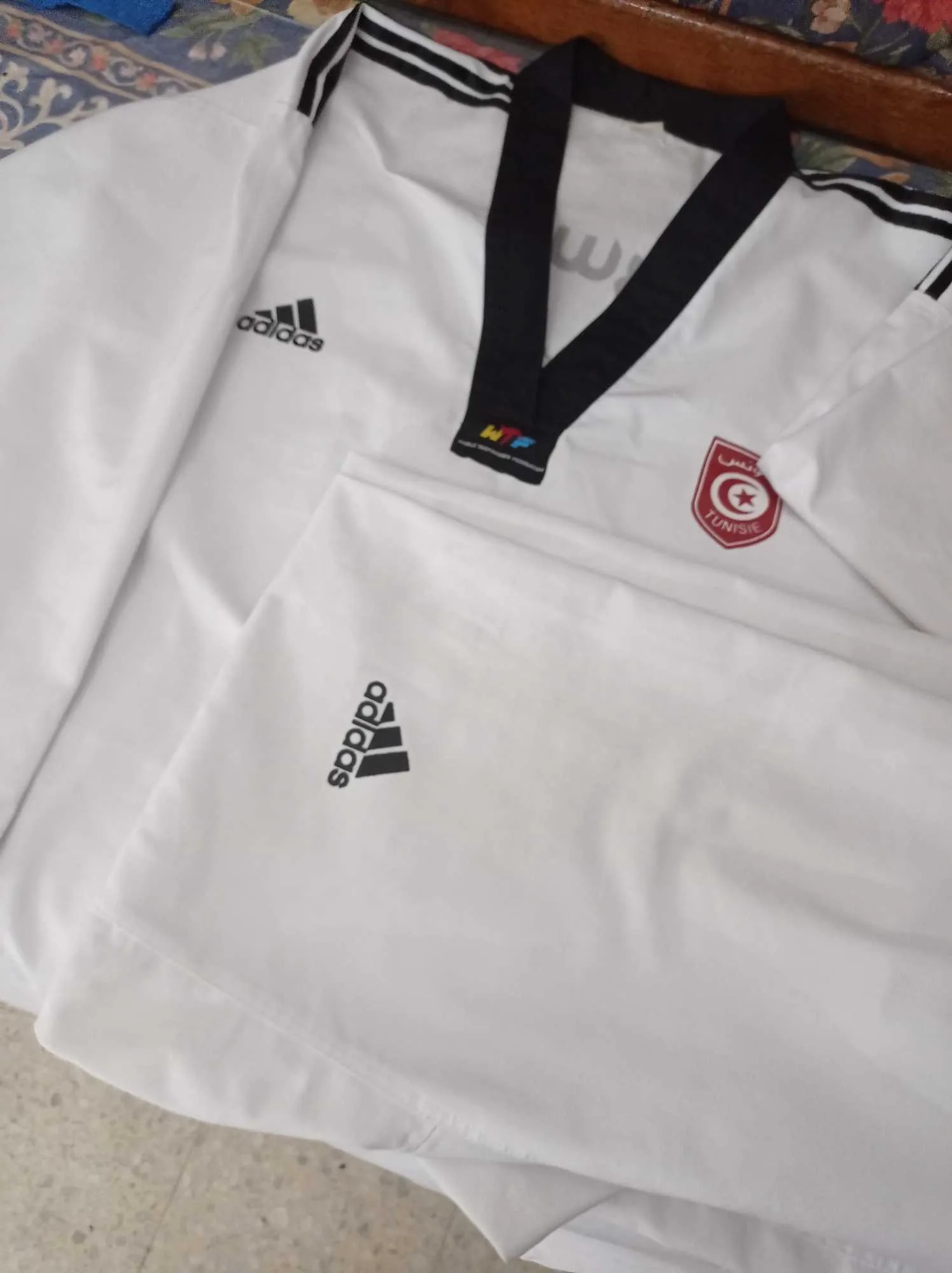  Dobok taekwondo/ vêtement taekwondo 