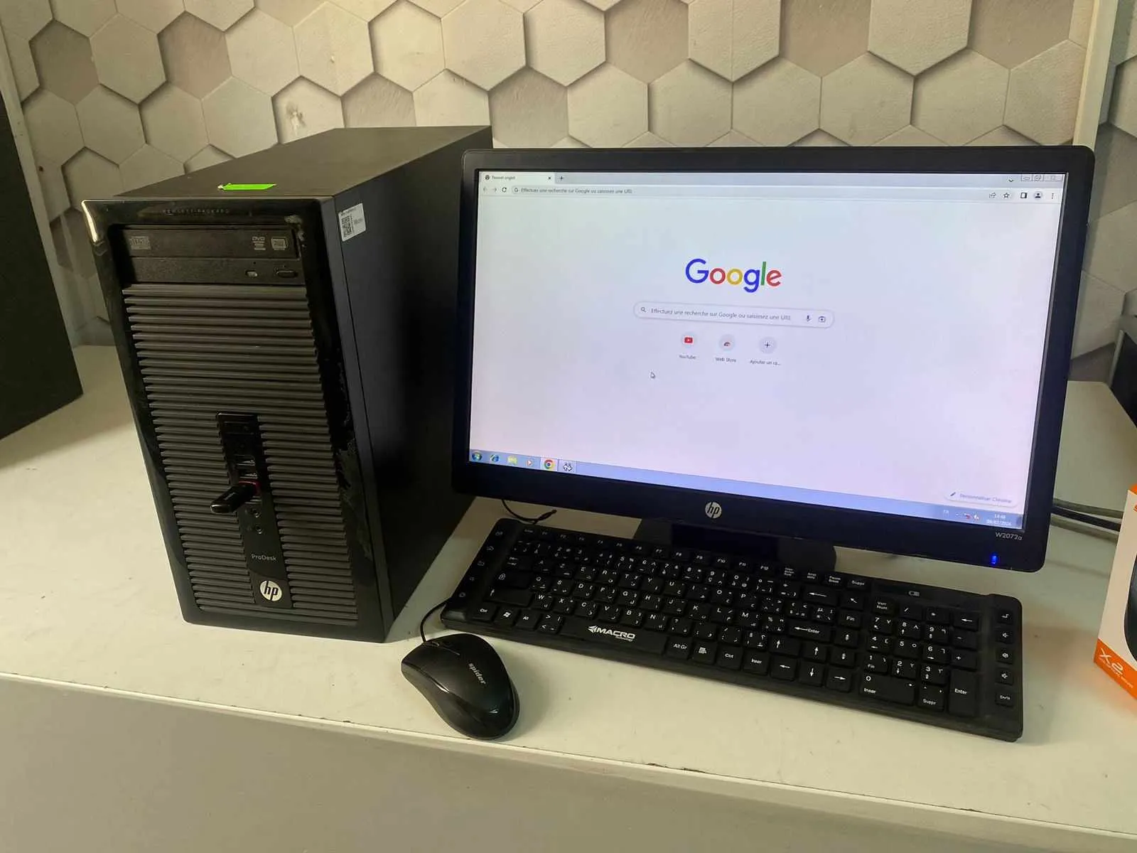  A vendre : pc complet HP i3 4eme génération 8G / 500G 