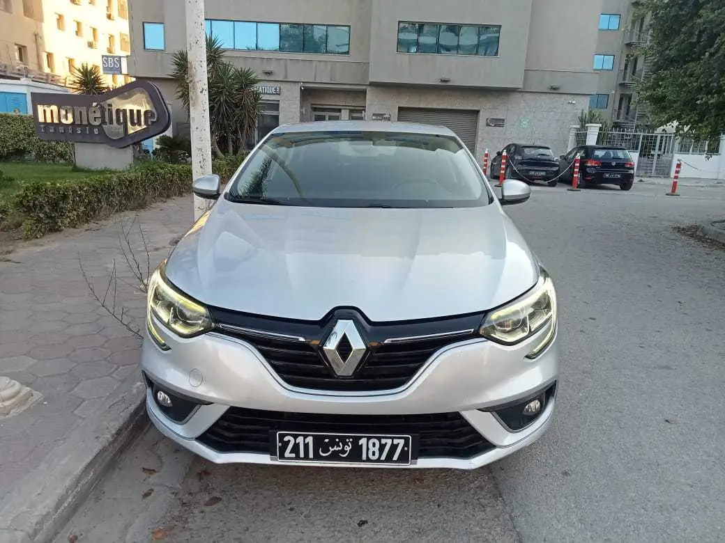  Renault Mégane 4 sedan toutes options 