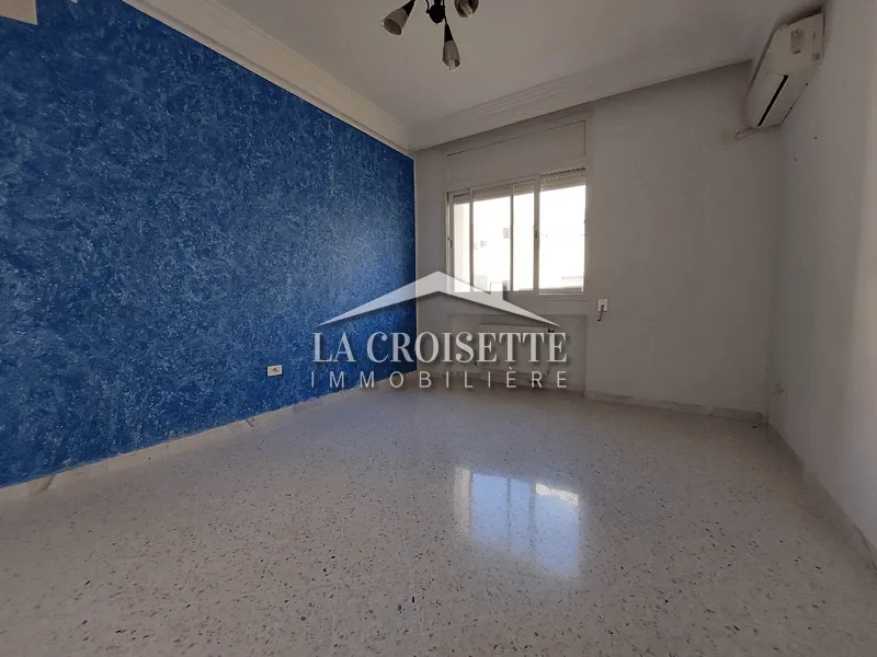  Appartement S+4 à Ain Zaghouan El Wahat MAV1432 