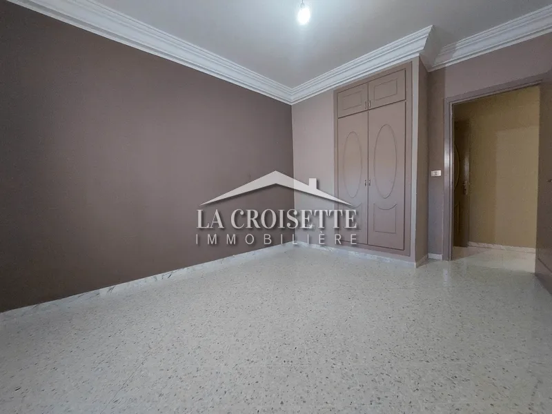  Appartement S+4 à Ain Zaghouan El Wahat MAV1432 