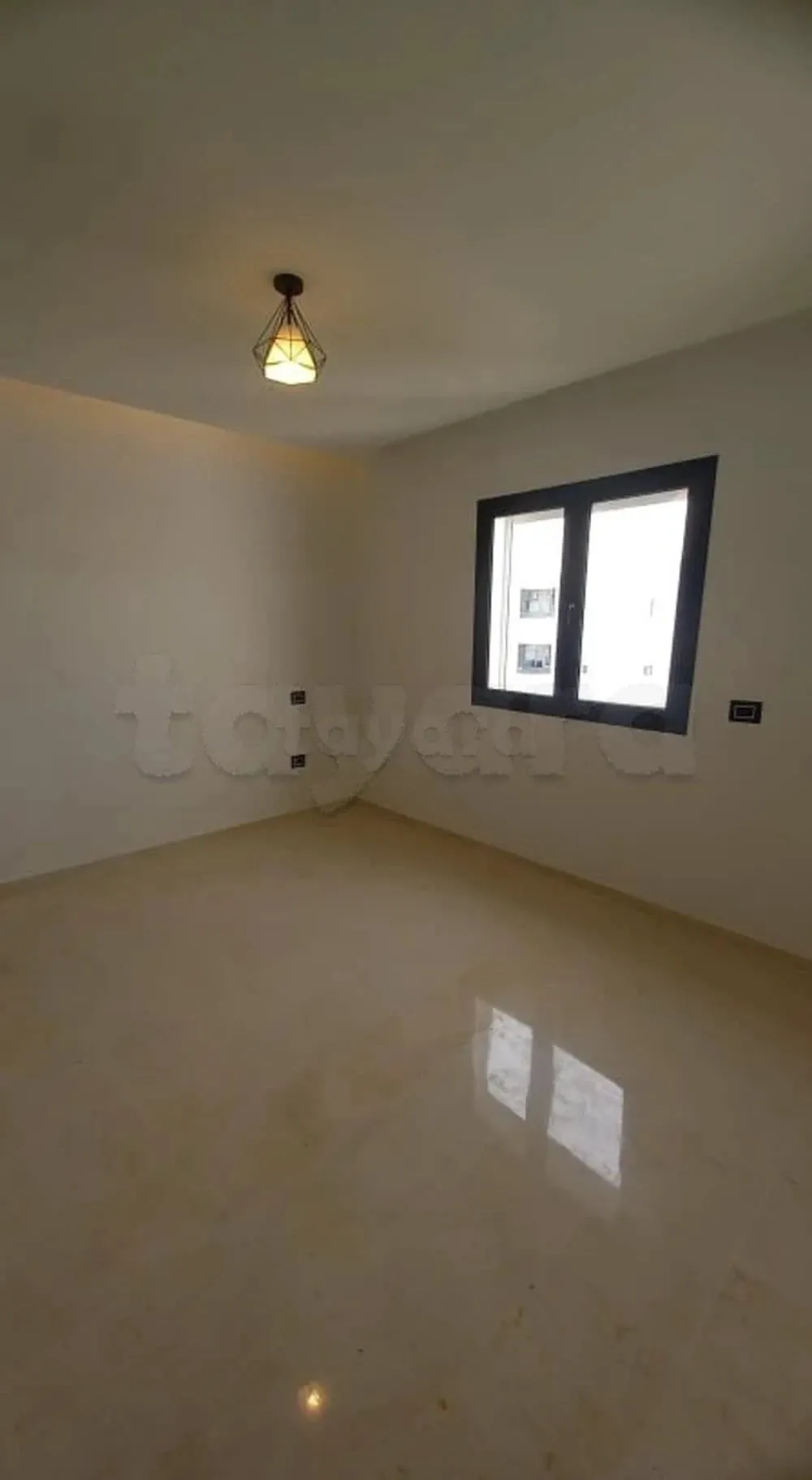  Appartement spacieux (s+3) à Akouda 