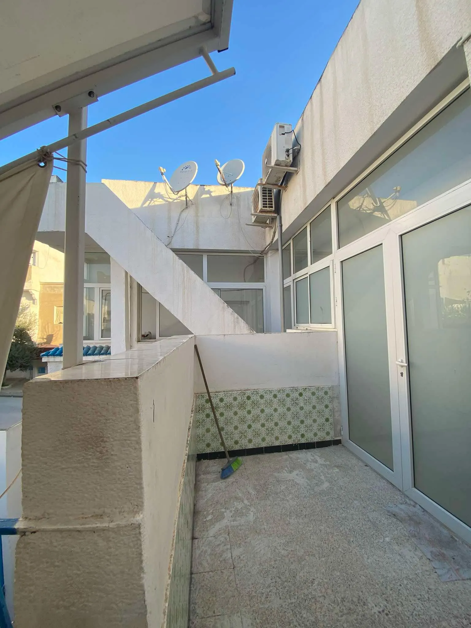 APPARTEMENT À LOUER À LA ZONE TOURISTIQUE DJERBA - RÉF L726