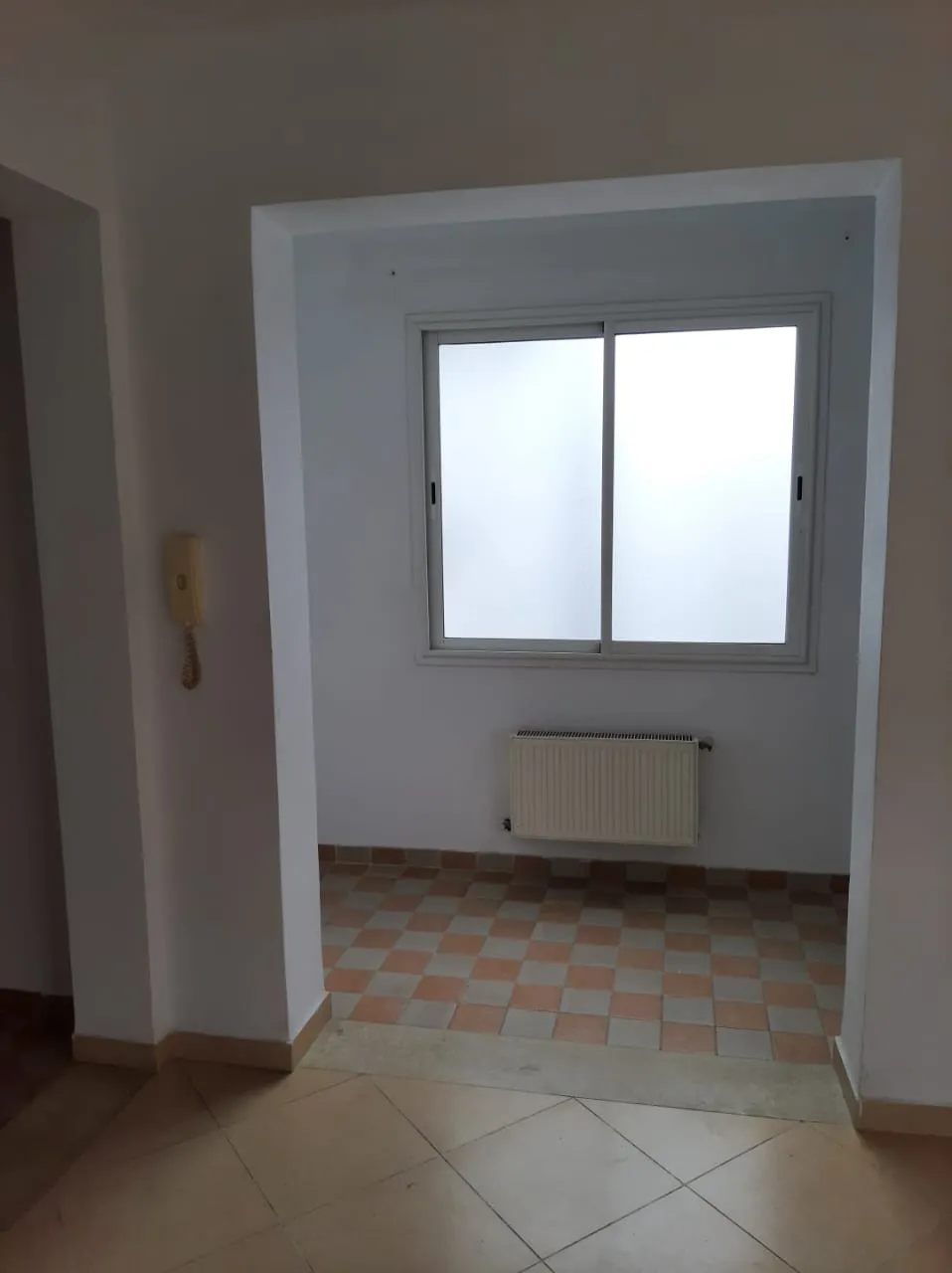  Appartement s+2 à le kram ouest 