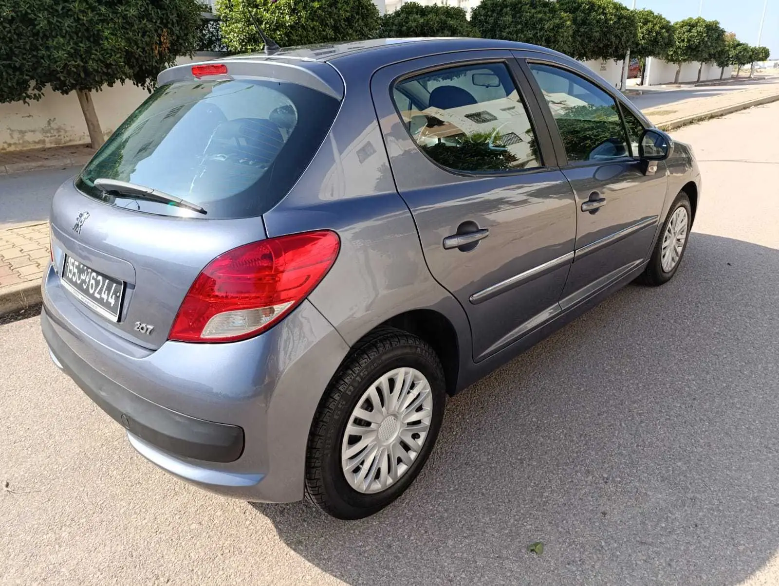  Peugeot 207 essence 