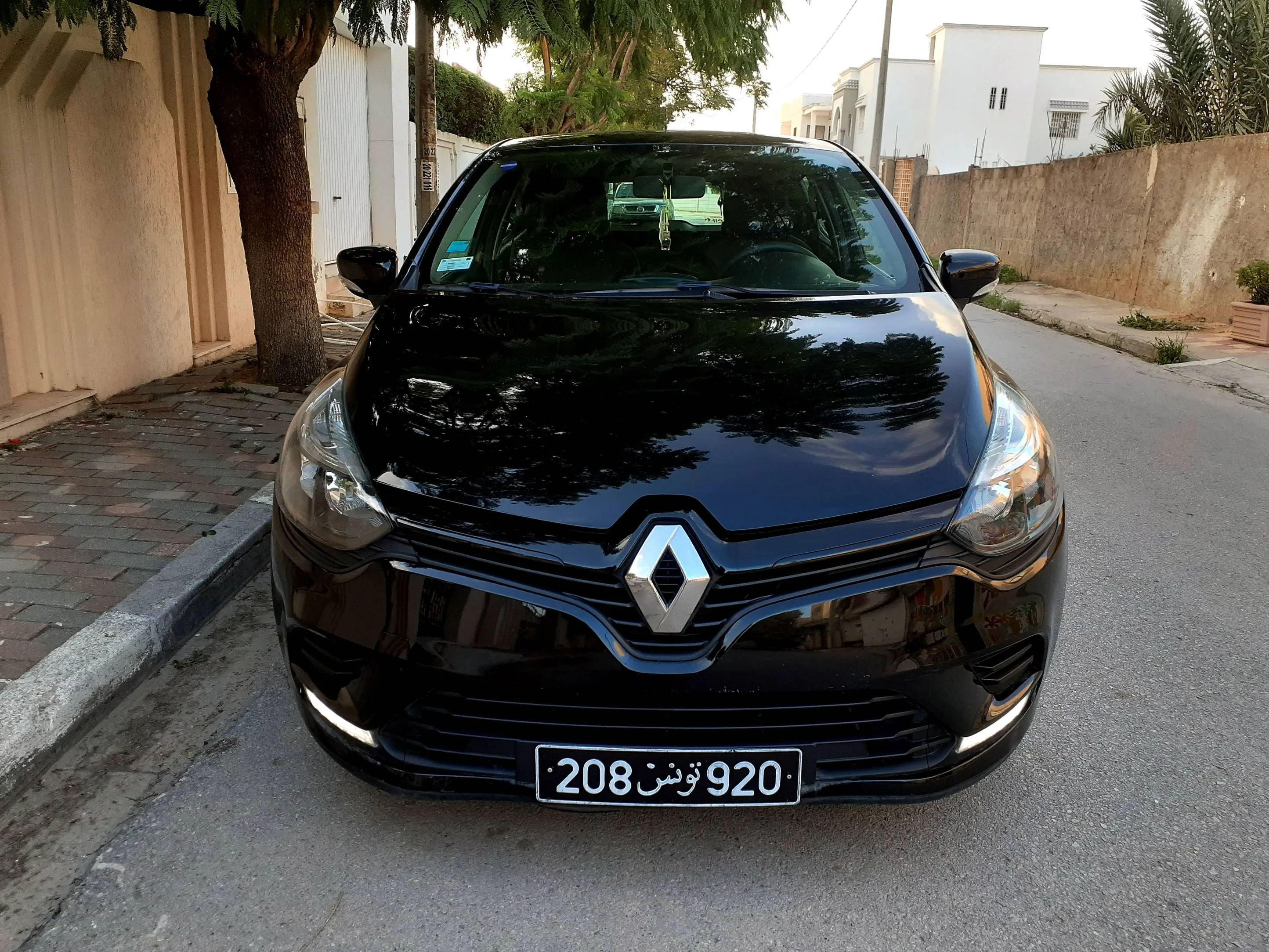  Clio 4 première main 4cylindre tu 208 