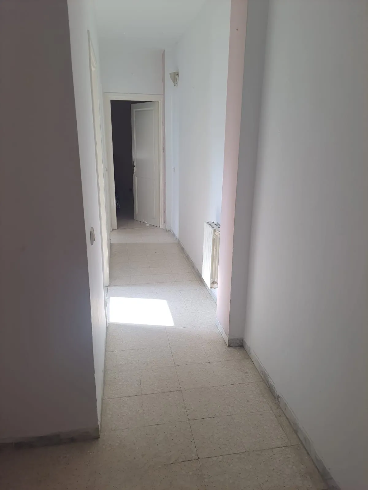  à vendre un S1 à manar 1 