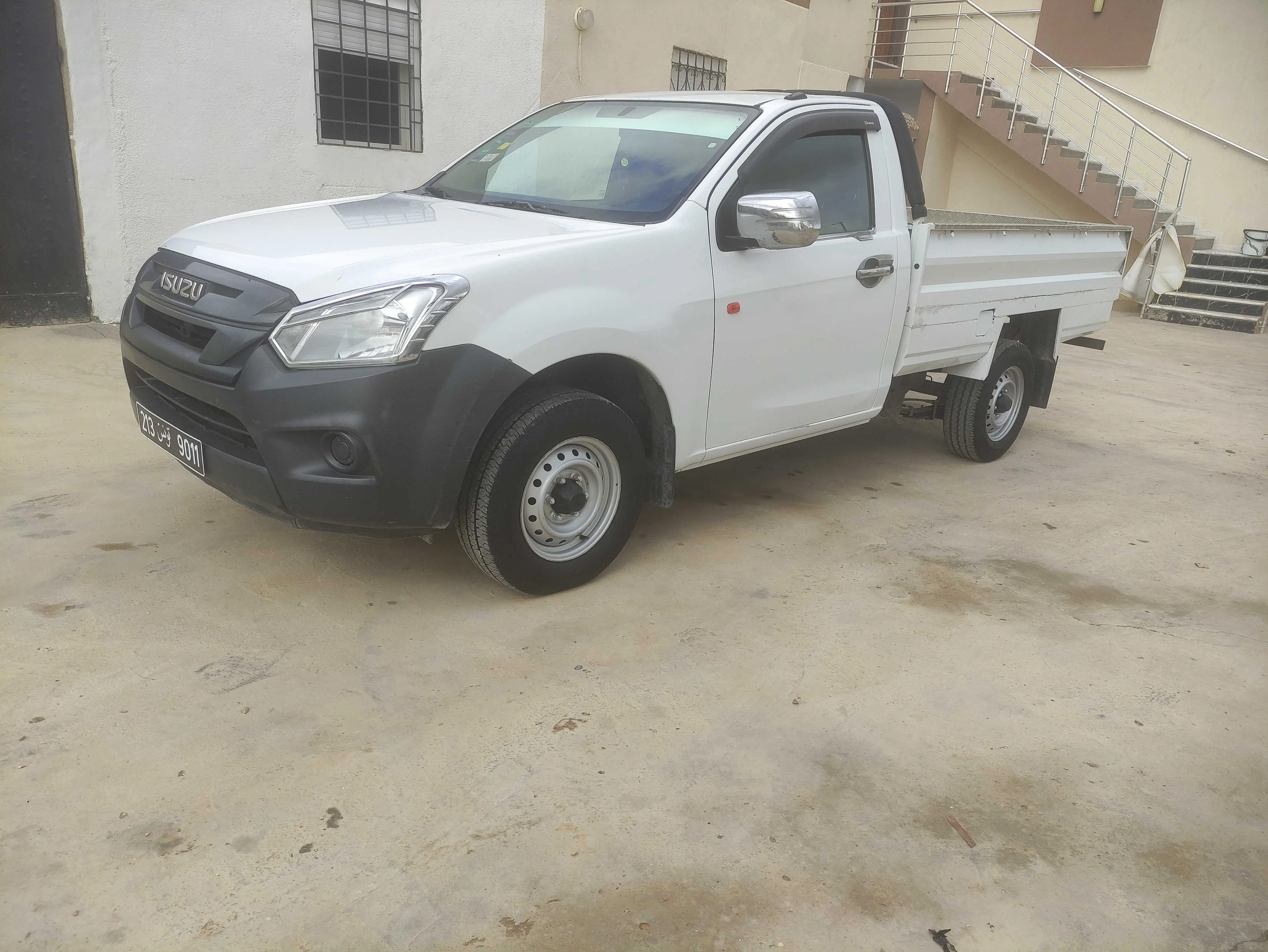  Isuzu D-max premièr main 