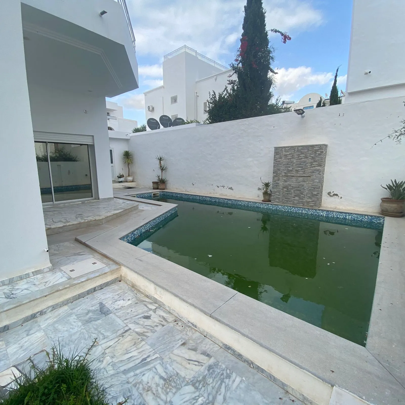  #A vendre une #Villa avec #piscine s+4 