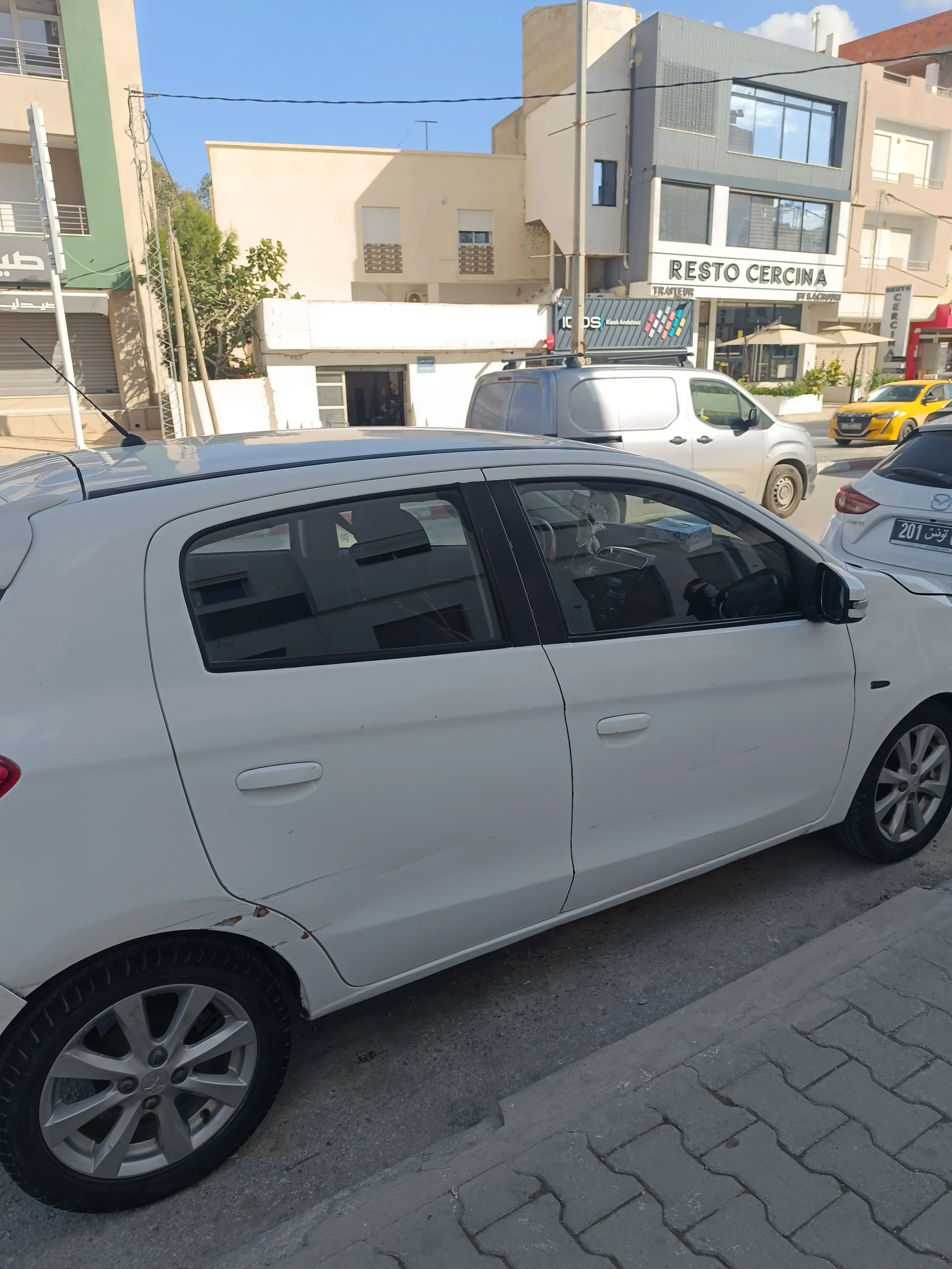  Mitsubishi Mirage 