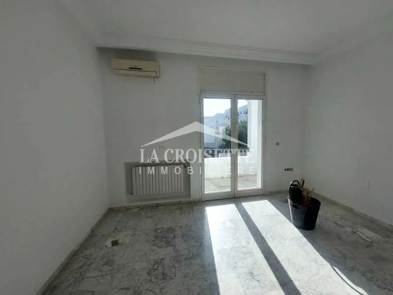  Villa S+4 à La Marsa MVL1624 