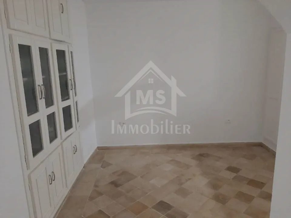  Appartement tout neuf à vendre à Manaret El Hammamet 51355351 