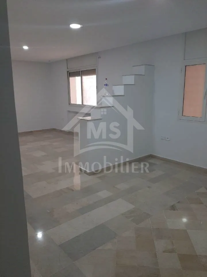  Appartement tout neuf à vendre à Manaret El Hammamet 51355351 