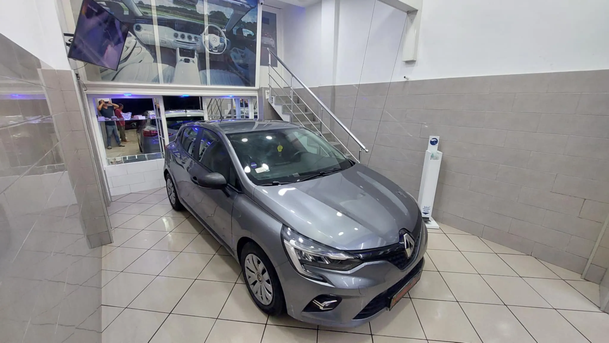  Renault Clio - Année 2023 - Tel 98479647-21140009 