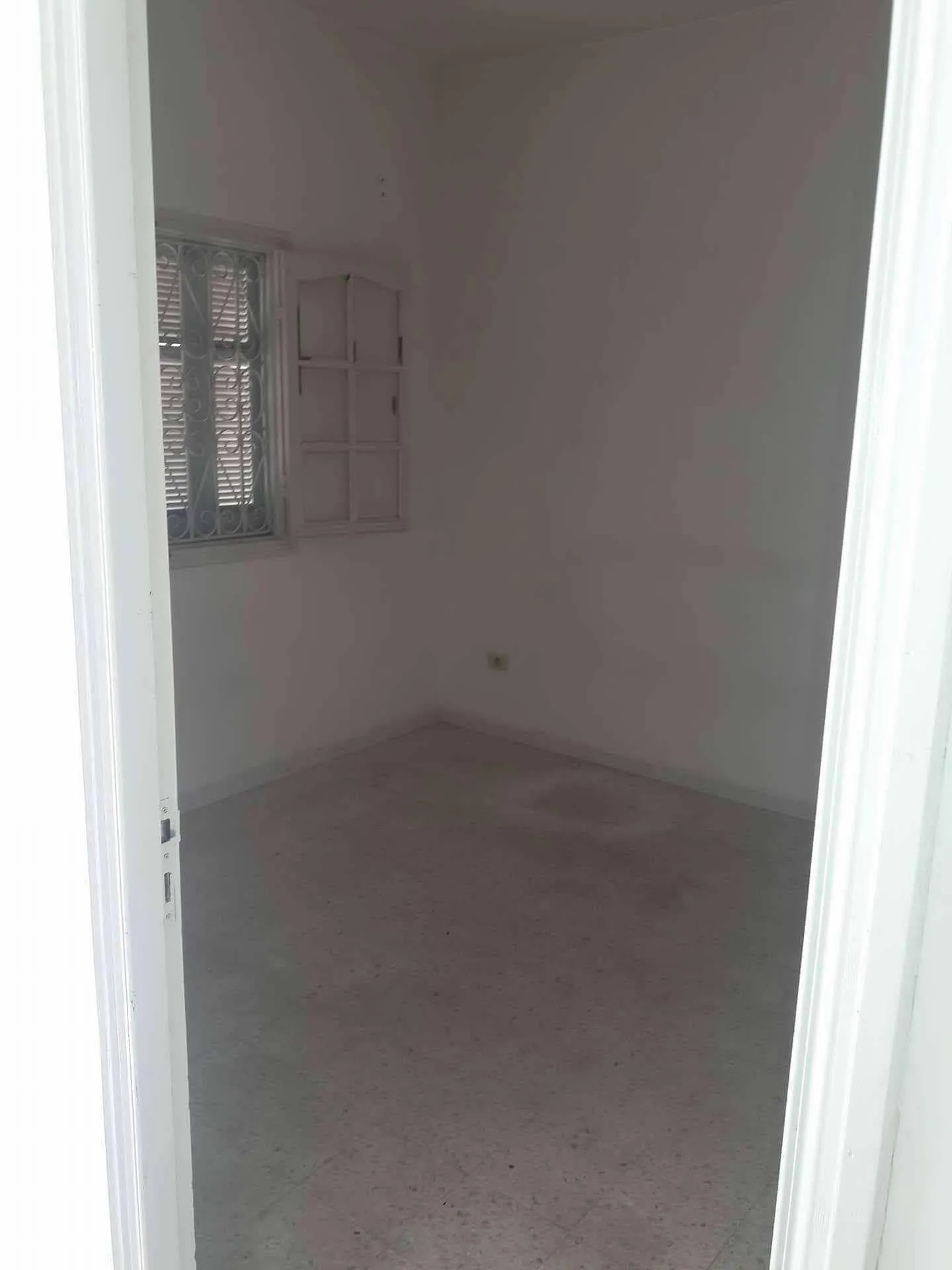  location d'un appartement s3 cité mahrajene 1400dt 