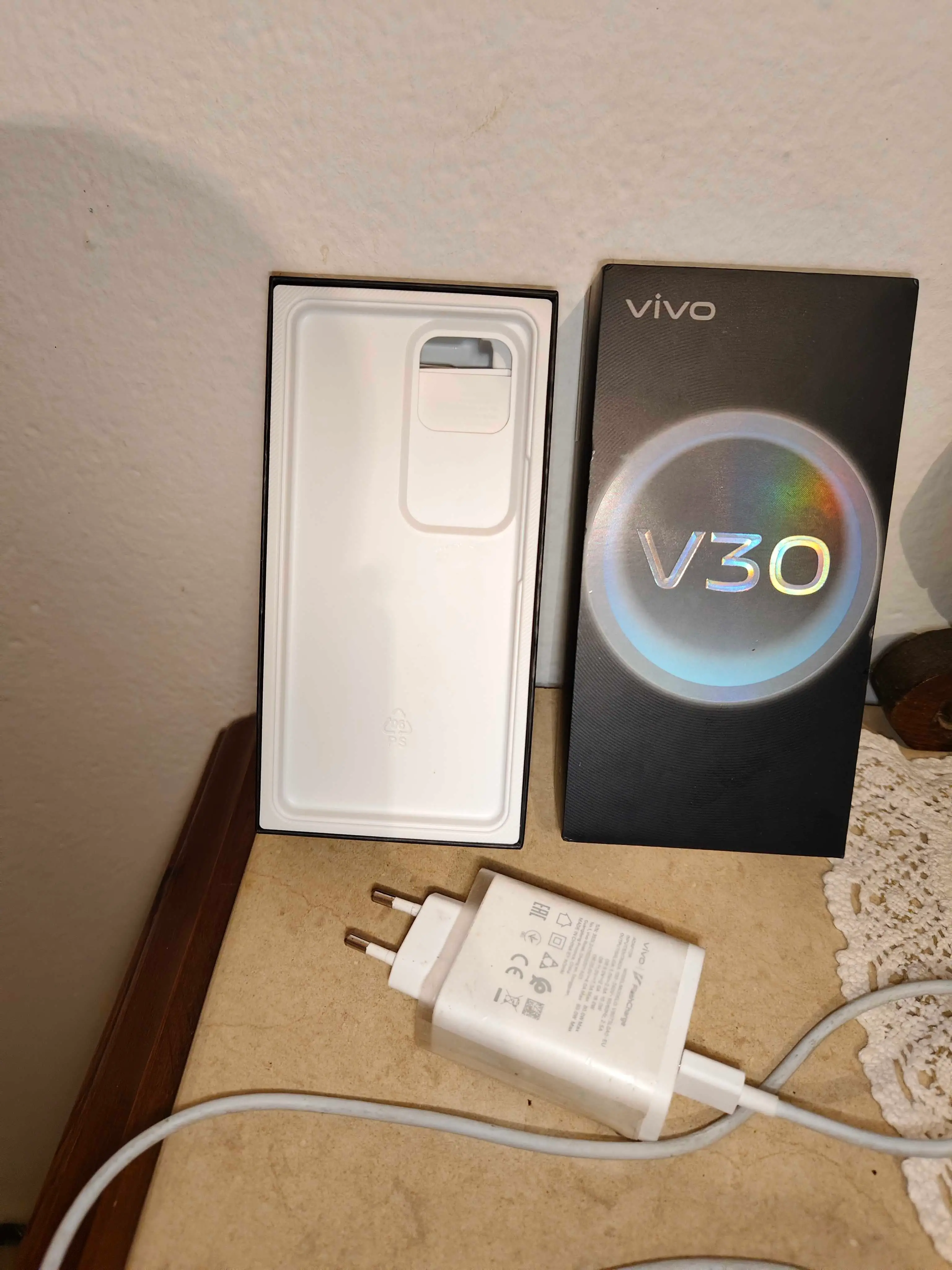  Vivo v 30 